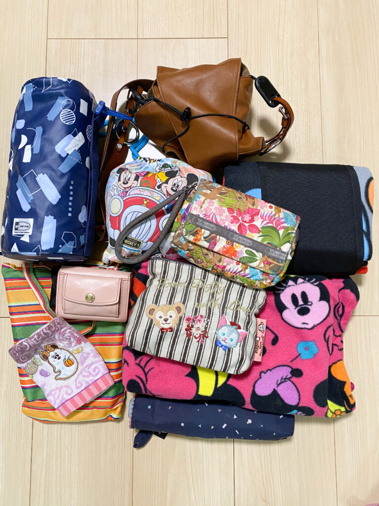 Tdr ディズニーランドに行くときの持ち物がコロナ前後で変わった話 Montabi Tdr ディズニーランドに行くときの持ち物がコロナ前後で変わった話 Montabi
